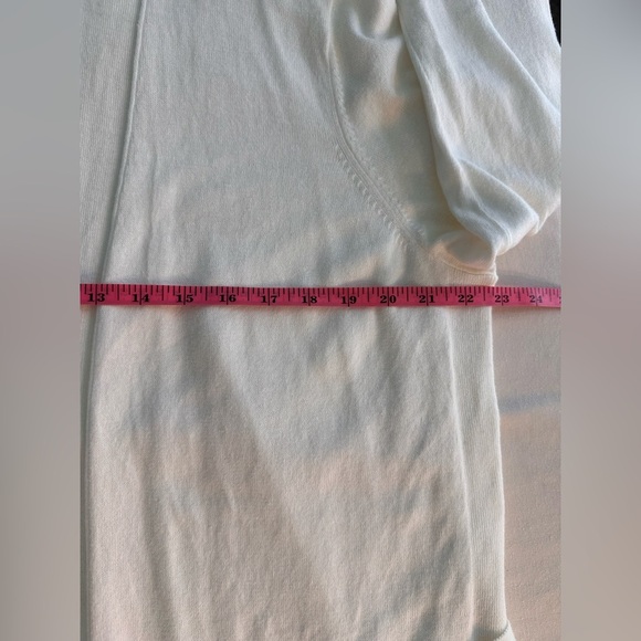 Gap Open Front White Cardigan with Tie Size XL Like New Preppy Classic - Picture 9 of 9